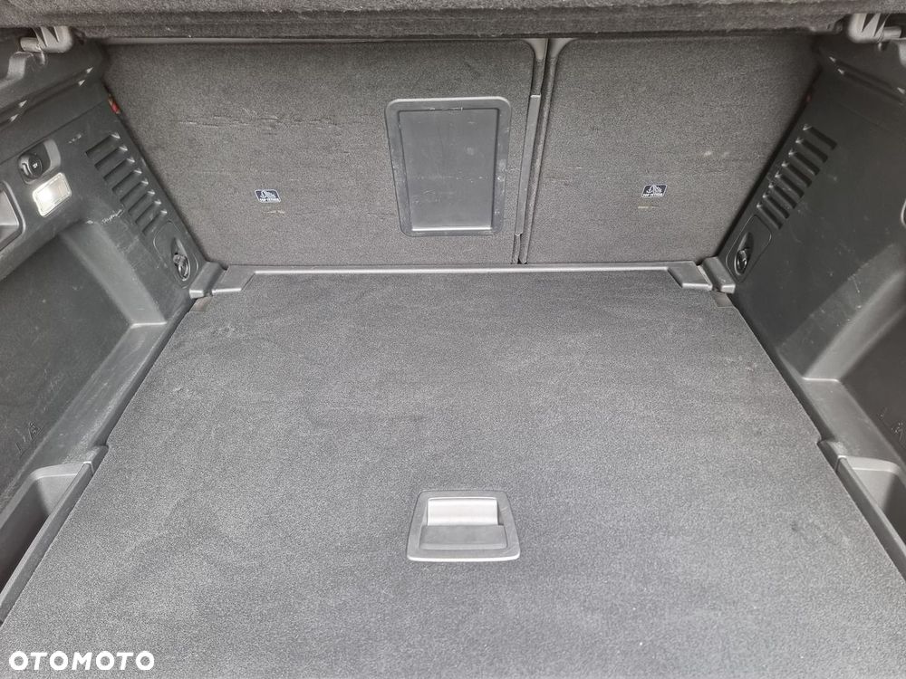Peugeot 3008 1.2 PureTech Allure S&S - 26