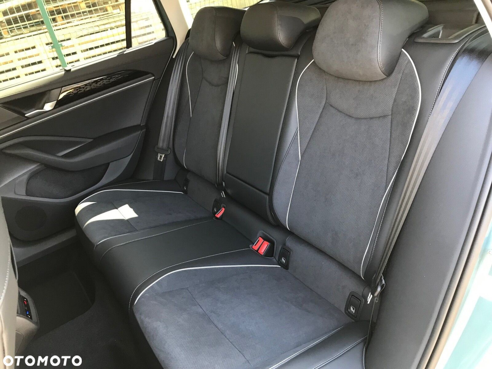 Volkswagen Passat - 15