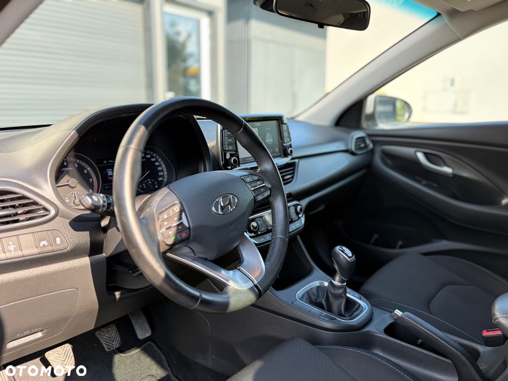 Hyundai i30 1.4 T-GDI Classic + - 11