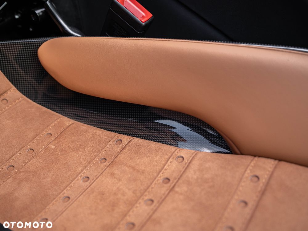 Ferrari 296 GTS - 28