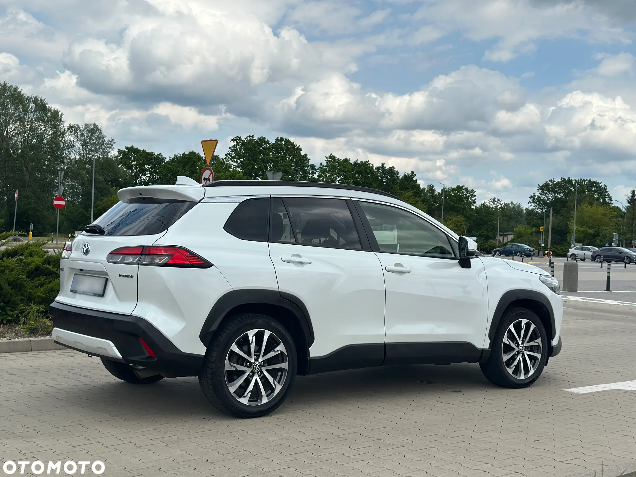 Toyota Corolla Cross 2.0 Hybrid Executive AWD - 4