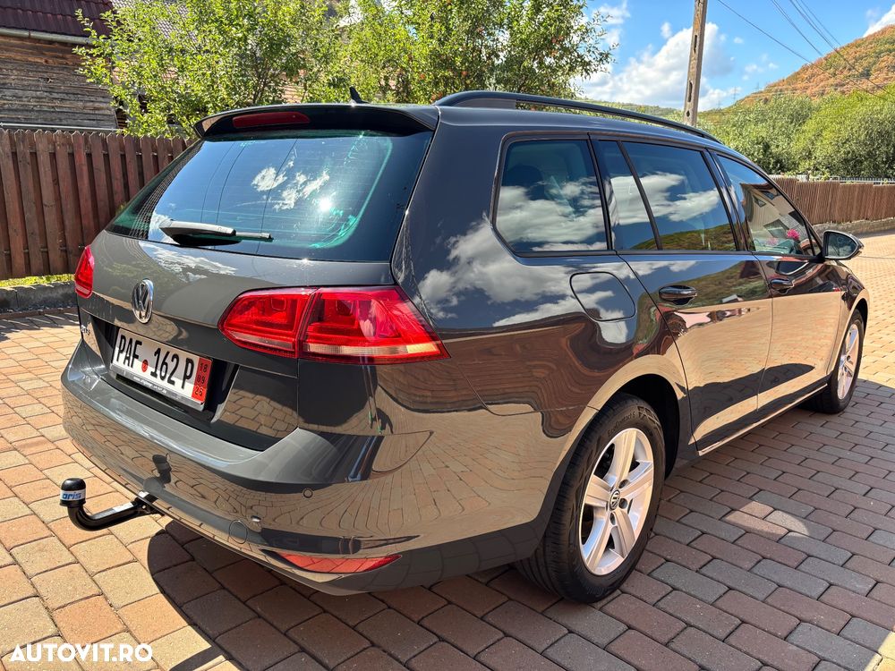 Volkswagen Golf 1.6 TDI BlueMotion Comfortline - 4