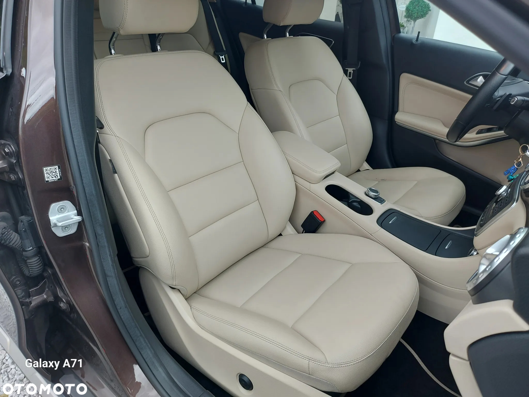 Mercedes-Benz GLA 250 4-Matic AMG Line - 13