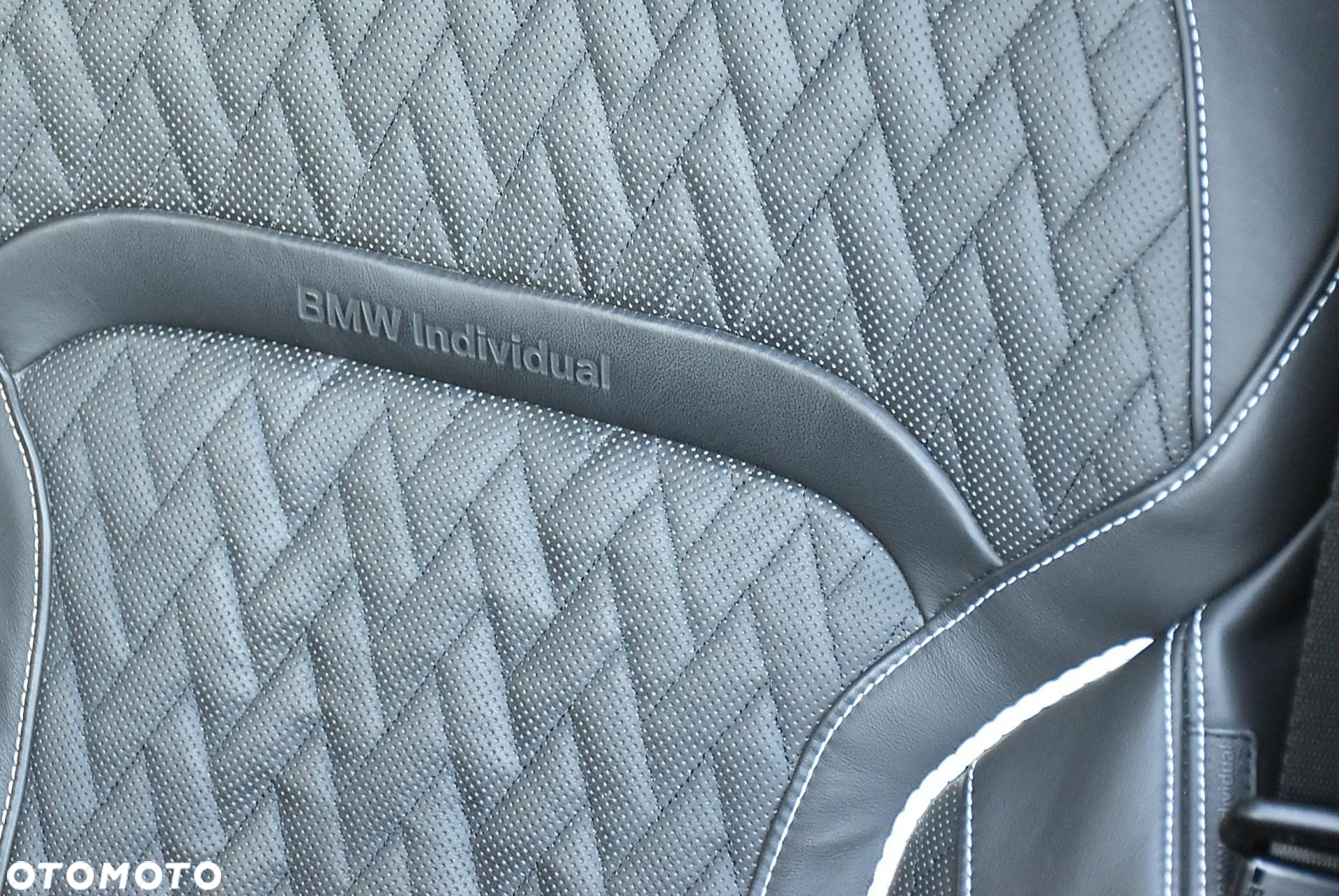 BMW Seria 7 - 16
