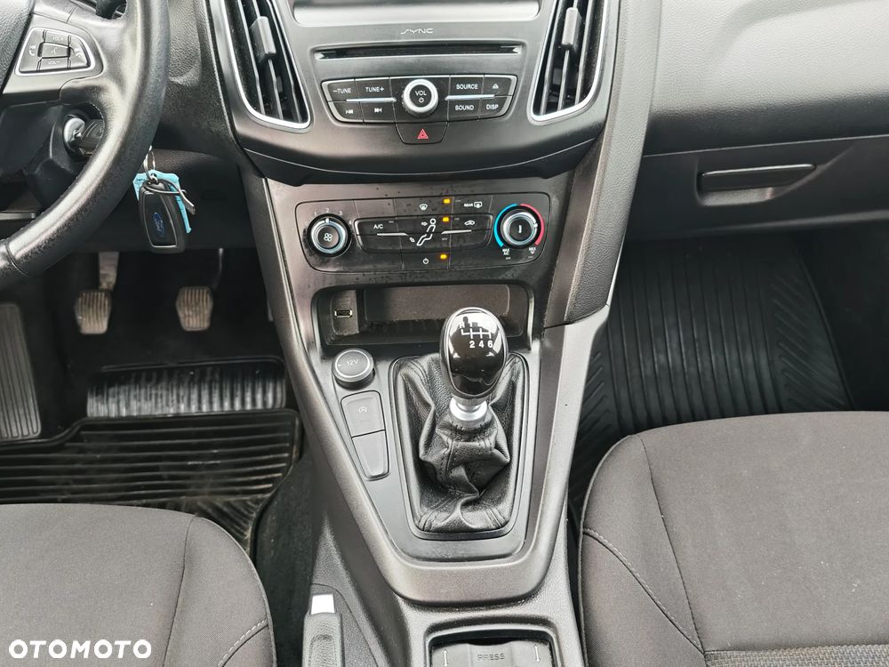 Ford Focus - 14
