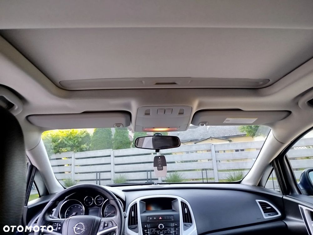 Opel Astra 1.4 Turbo 150 Jahre - 7