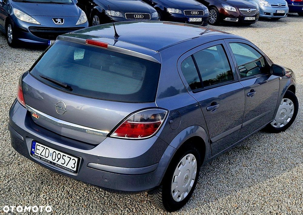 Opel Astra III 1.6 Enjoy Easytronic - 4