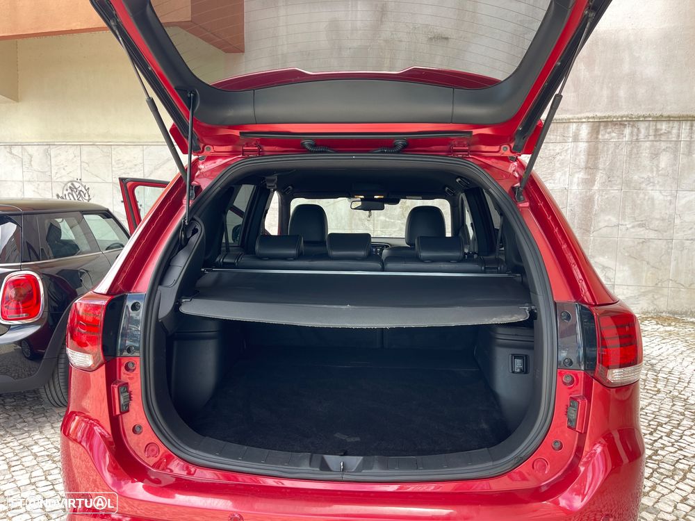 Mitsubishi Outlander - 22