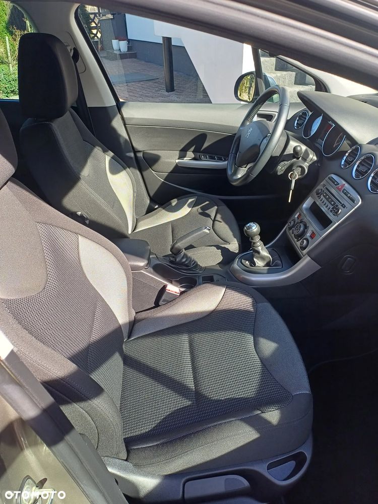 Peugeot 308 HDi FAP 150 Business Line Niveau 2 - 23