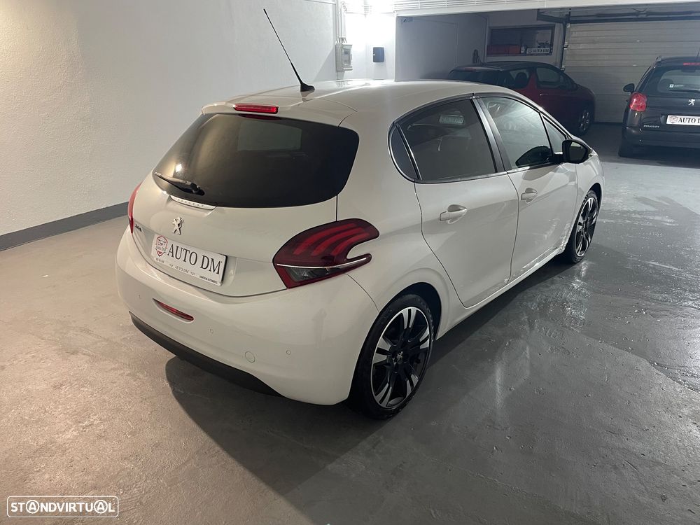 Peugeot 208 1.6 BlueHDi Allure - 3