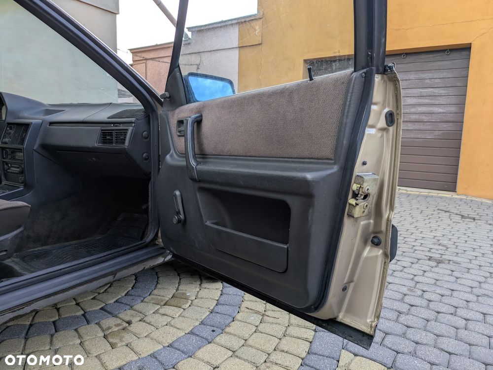Audi 100 2.1 5E C - 31