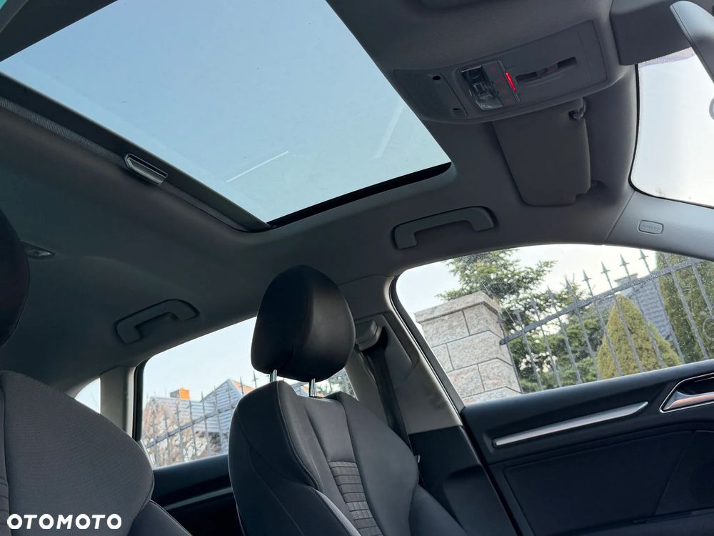 Audi A3 Sportback 1.4 TFSI e-tron S line Sportpaket - 14