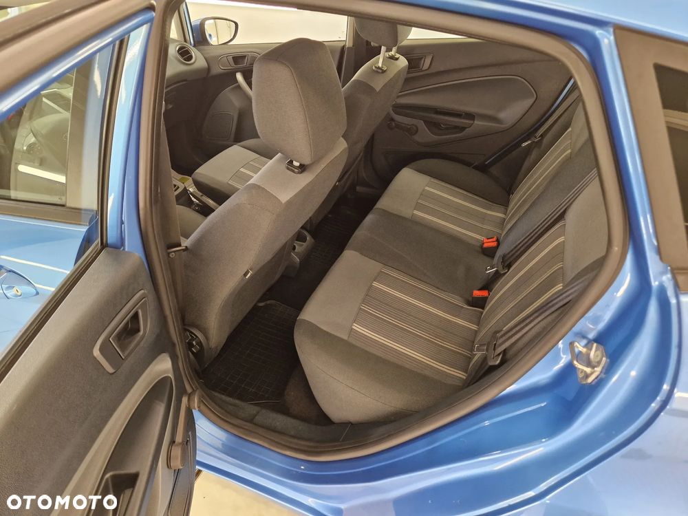 Ford Fiesta 1.25 Ambiente EU5 - 21