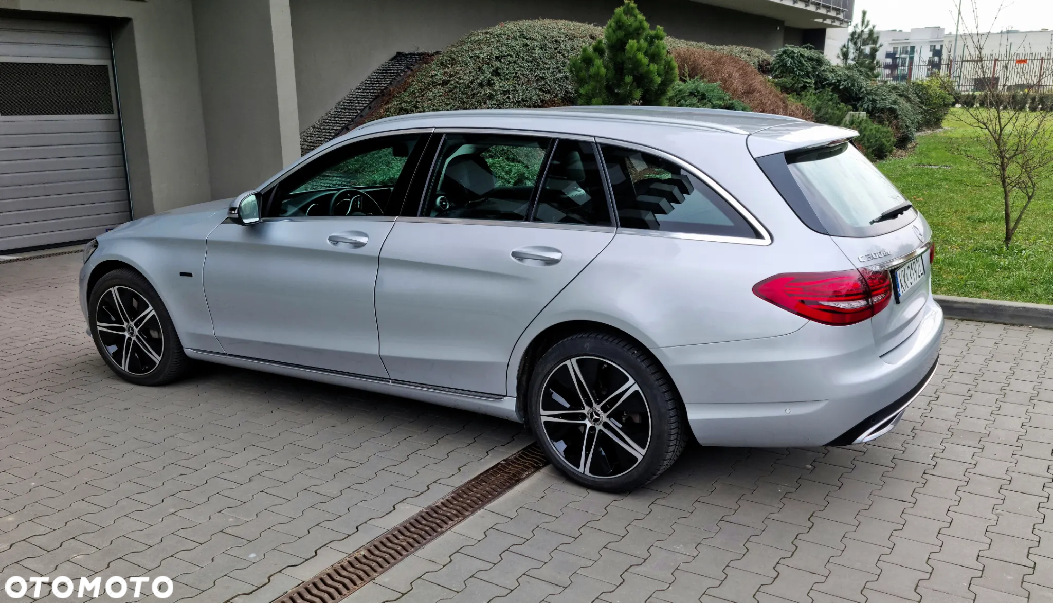 Mercedes-Benz Klasa C 300 de T 9G-TRONIC Avantgarde - 11