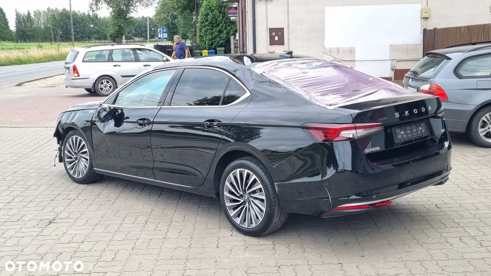 Skoda Superb 2.0 TDI SCR 4x4 L&K DSG - 8