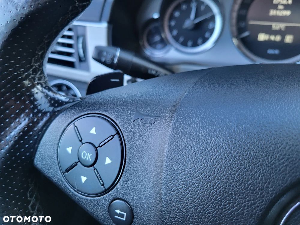 Mercedes-Benz Klasa E - 31