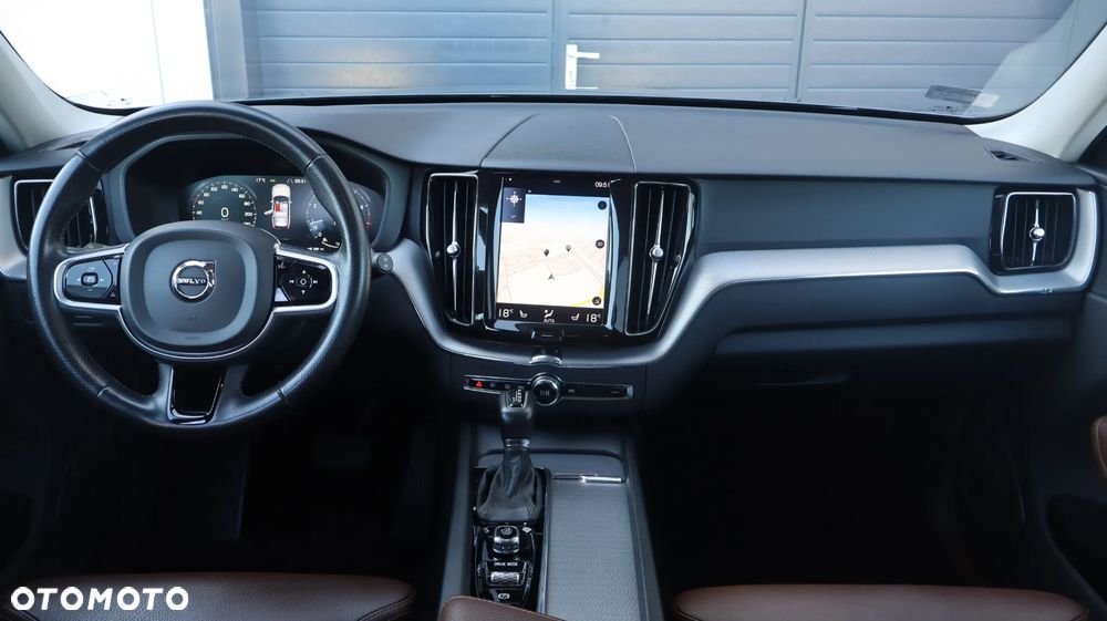 Volvo XC 60 T5 GPF AWD Inscription - 10