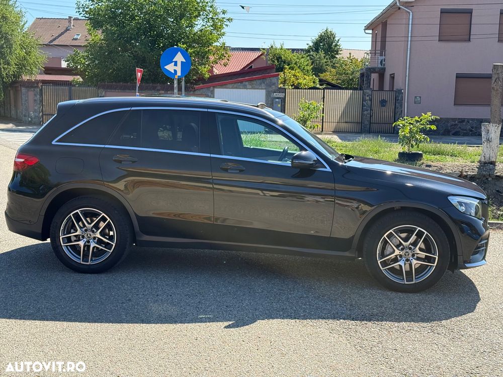 Mercedes-Benz GLC 250 d 4MATIC 9G-TRONIC AMG Line - 31
