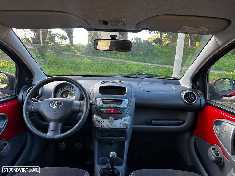 Toyota Aygo Cool - 10