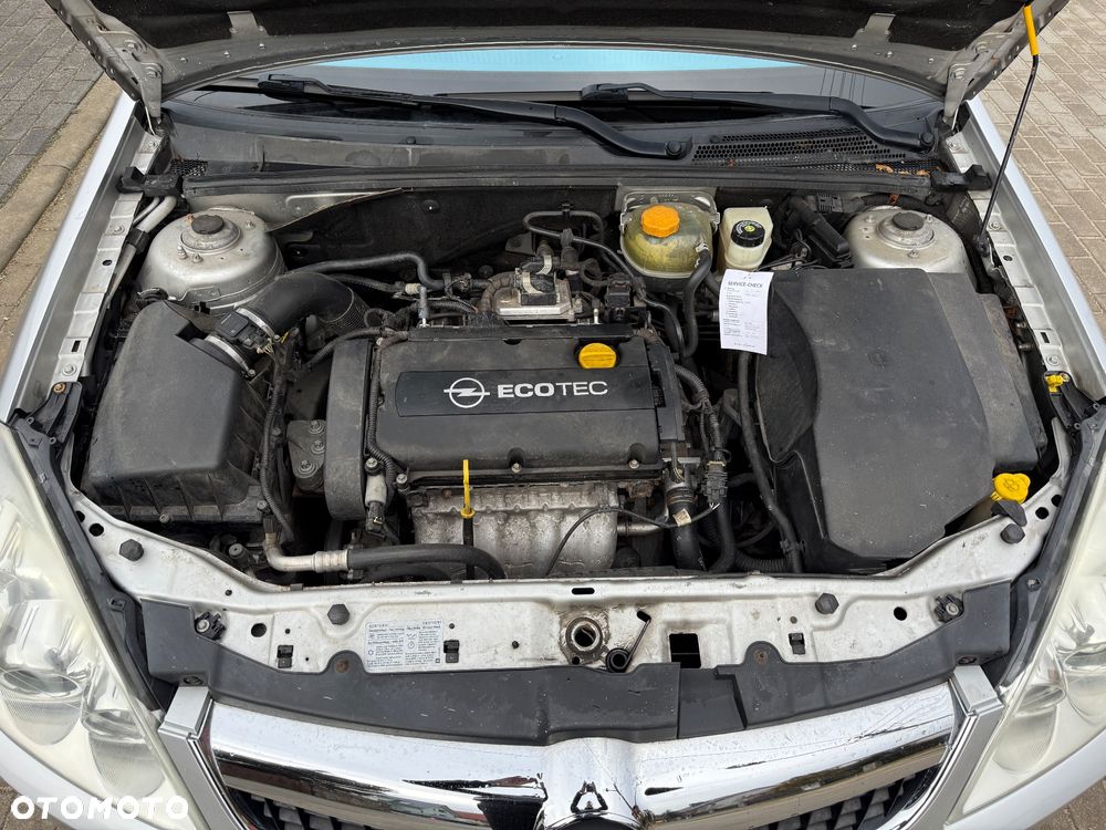 Opel Vectra 1.8 Caravan - 26