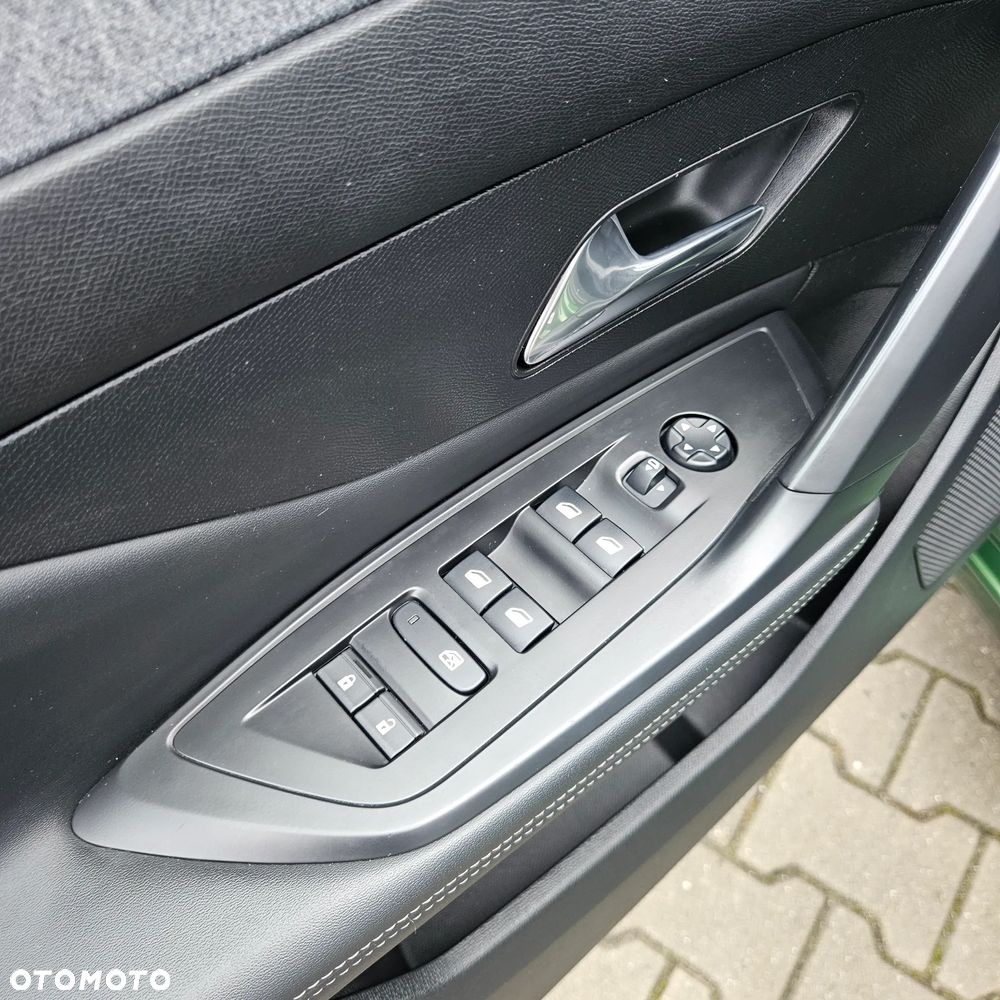 Peugeot 308 1.2 PureTech GPF Allure S&S - 7