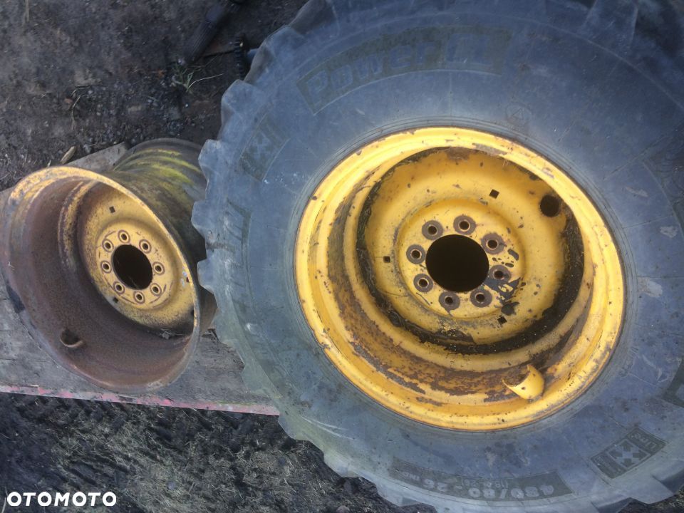 Koło - felga tylna koparko ładowarka Massey Ferguson Fermec , Terex , Rozmiar 480/80-26 - 2
