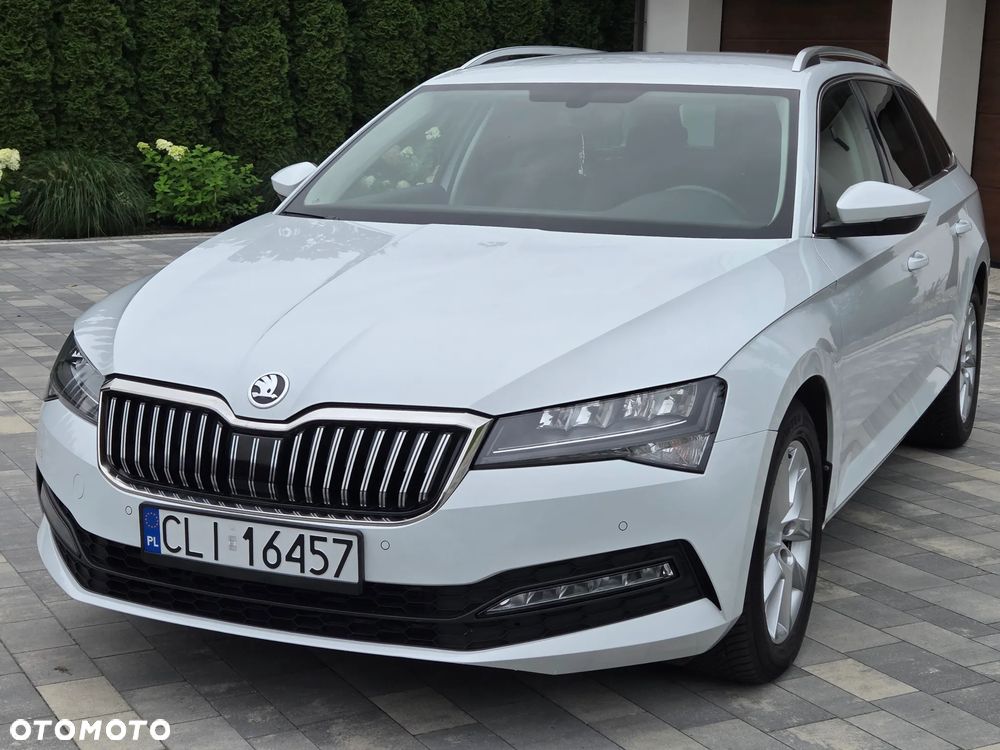 Skoda Superb 2.0 TDI SCR Style DSG - 2
