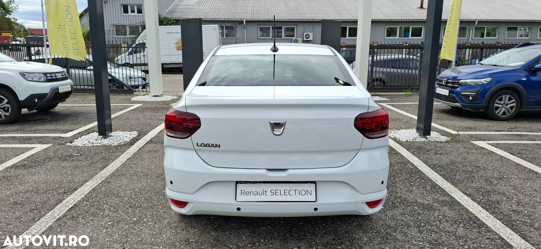 Dacia Logan TCe 90 CVT Comfort - 12