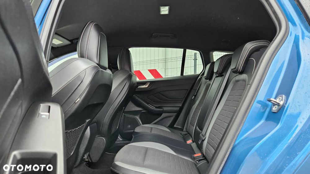 Ford Focus 2.0 EcoBlue S&S ST mit Styling-Paket - 8