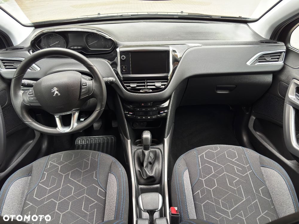 Peugeot 2008 PureTech 82 Signature - 30