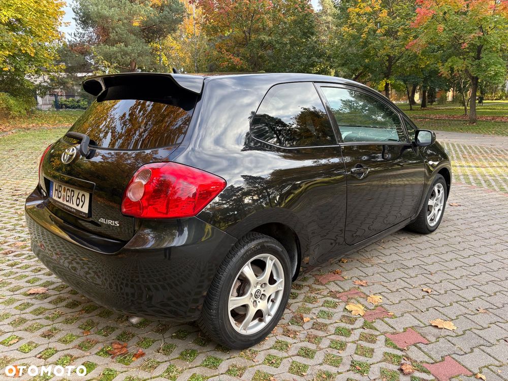 Toyota Auris 2008 photo 4