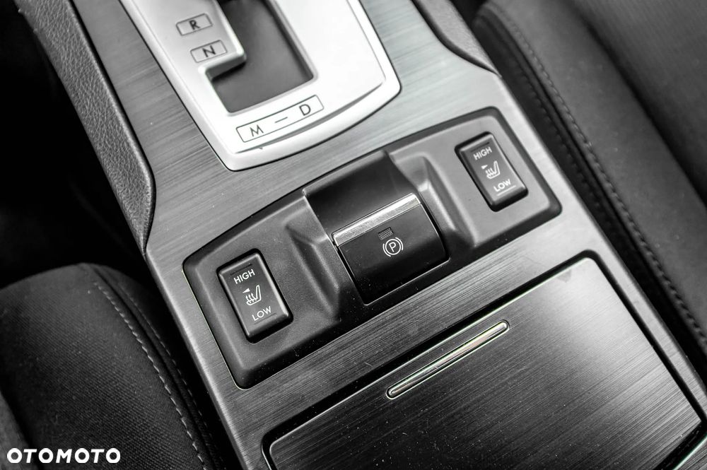 Subaru Legacy 2.0i Lineartronic Active - 28