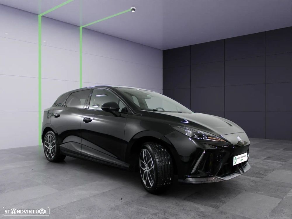 MG MG4 64 kWh Luxury - 3
