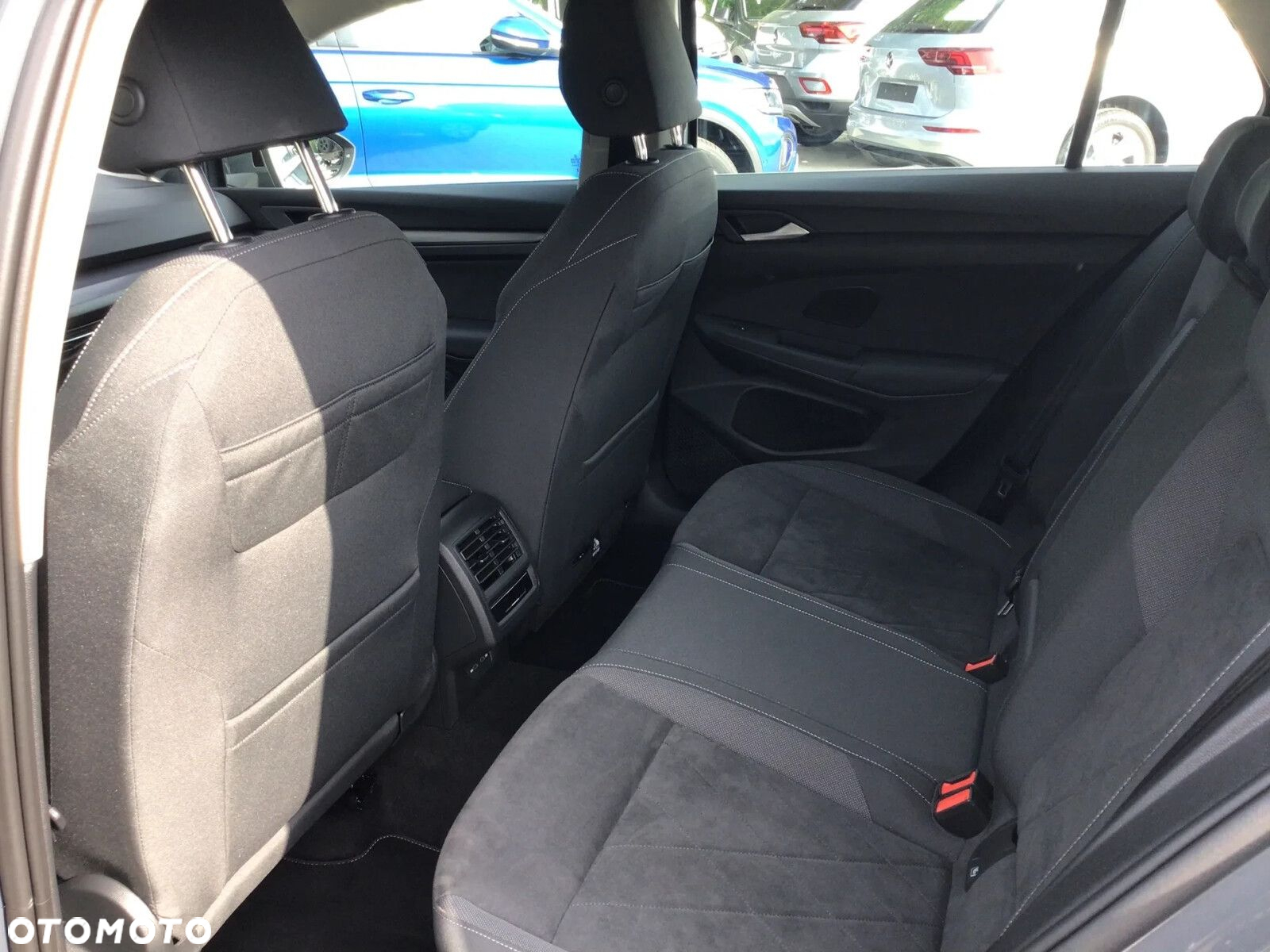 Volkswagen Golf VIII 1.5 TSI EVO Style - 21