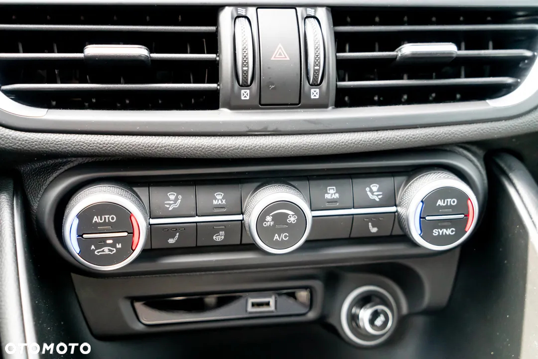 Alfa Romeo Giulia 2.0 Turbo Veloce Q4 - 18
