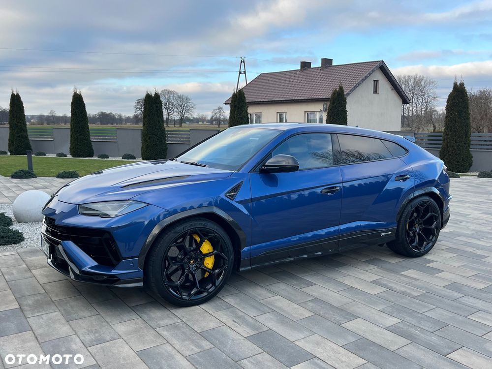 Lamborghini Urus - 5