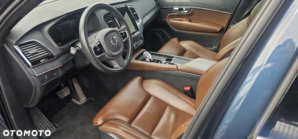 Volvo XC 90 D5 SCR AWD Inscription 7os - 8