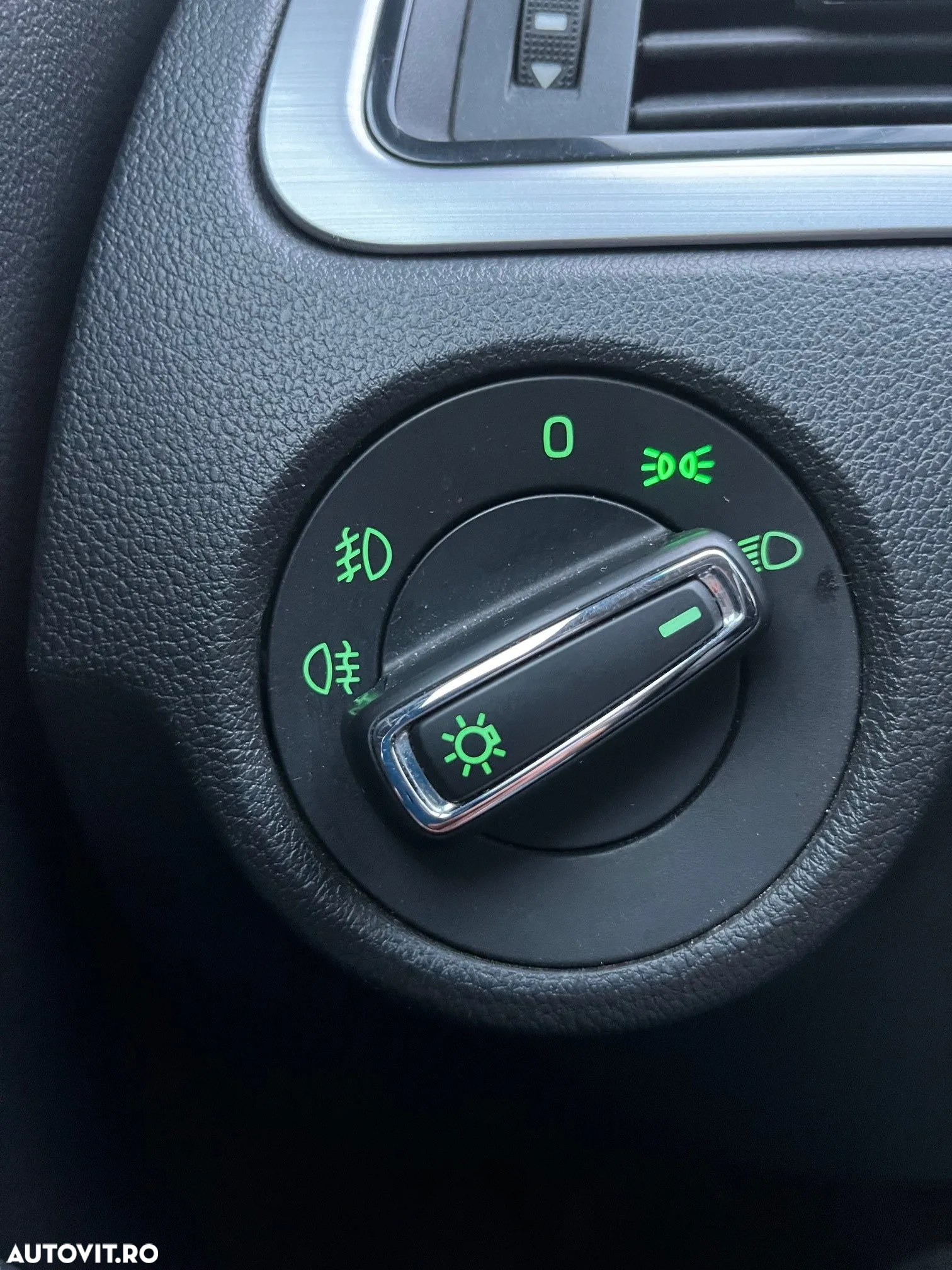 Skoda RAPID 1.0 TSI Ambition - 12
