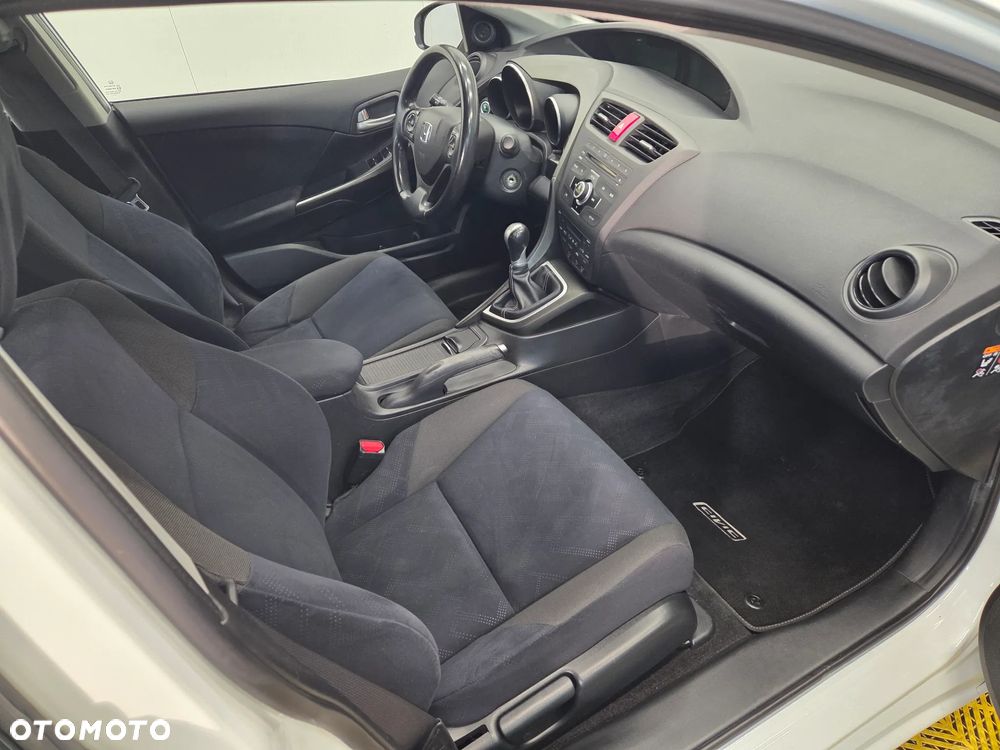 Honda Civic 1.8 Executive NAVI - 12