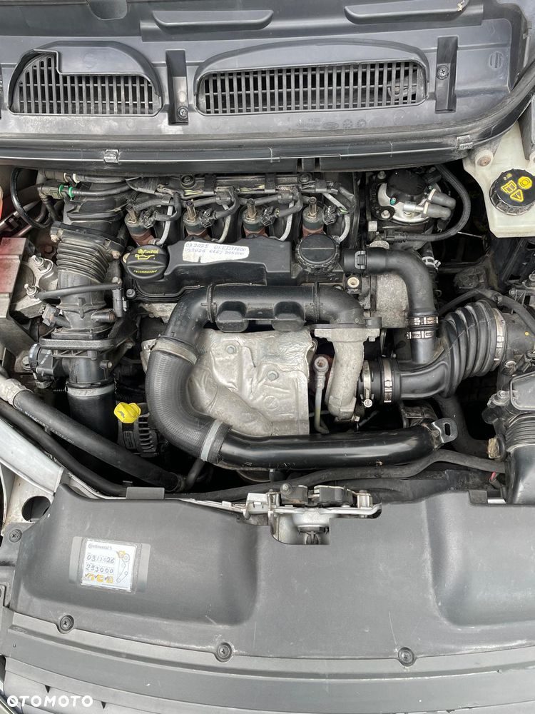 Ford C-MAX - 7
