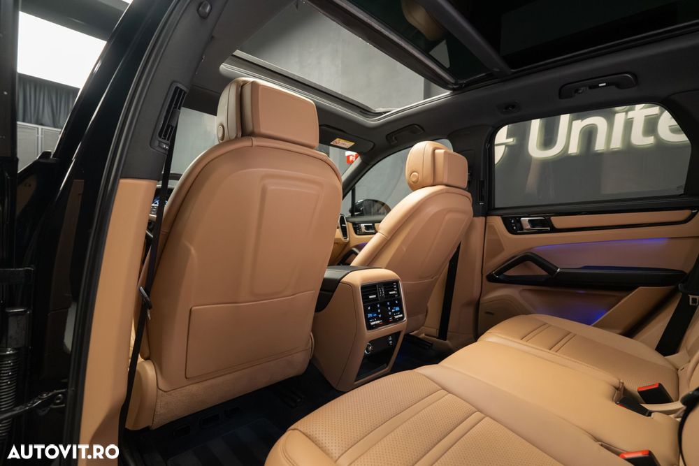 Porsche Cayenne - 31