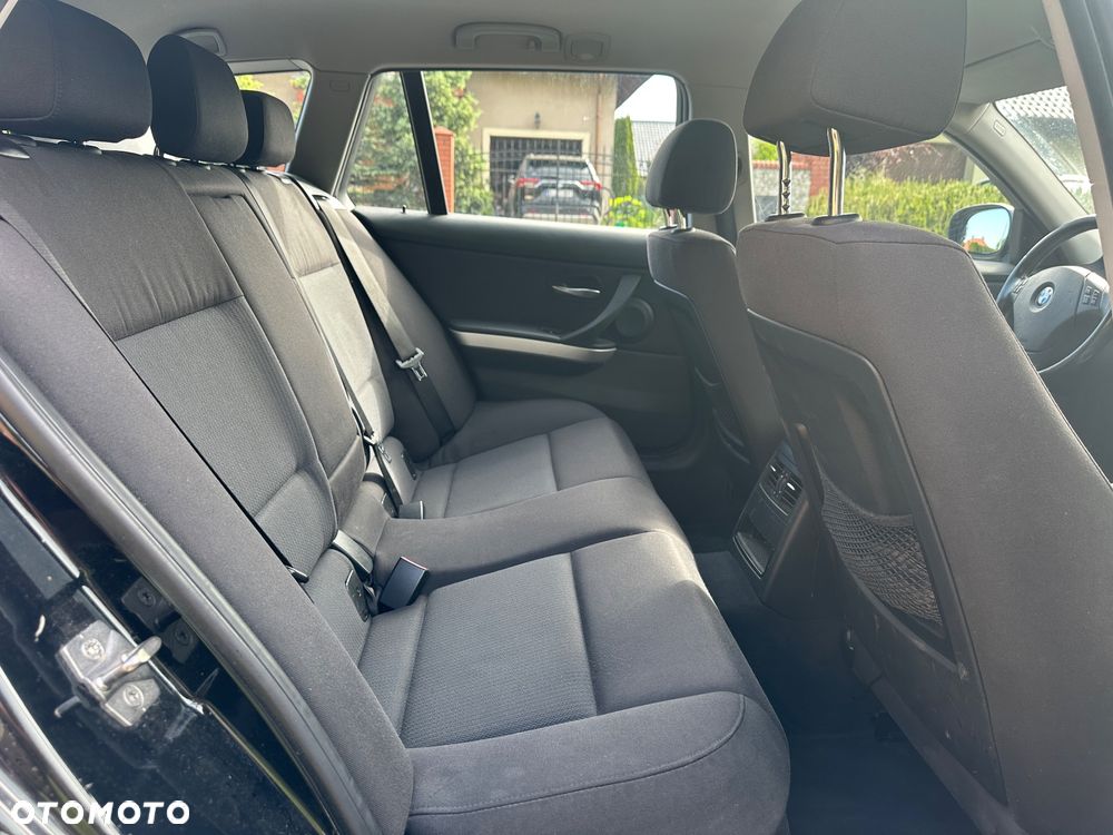 BMW Seria 3 - 21