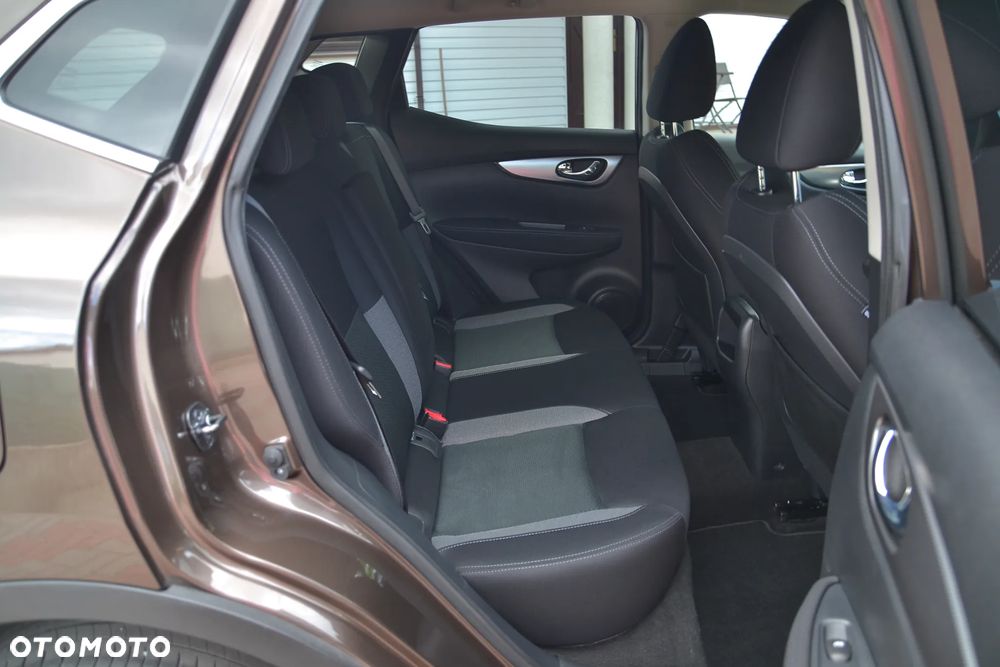 Nissan Qashqai 1.6 DCi N-Connecta EU6 - 16