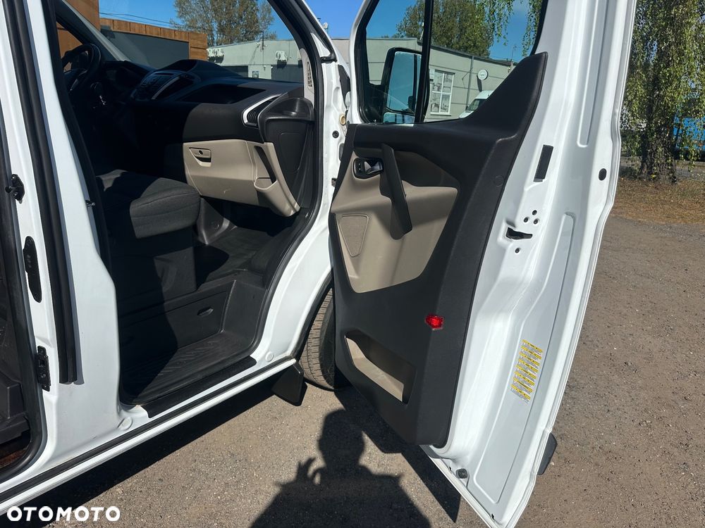 Ford Transit Custom 2.2 2013/14r L1H1 Brygadowka 6oso. - 24