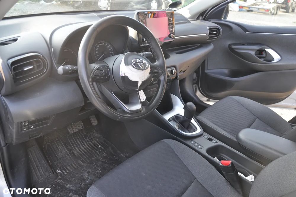 Toyota Yaris - 19