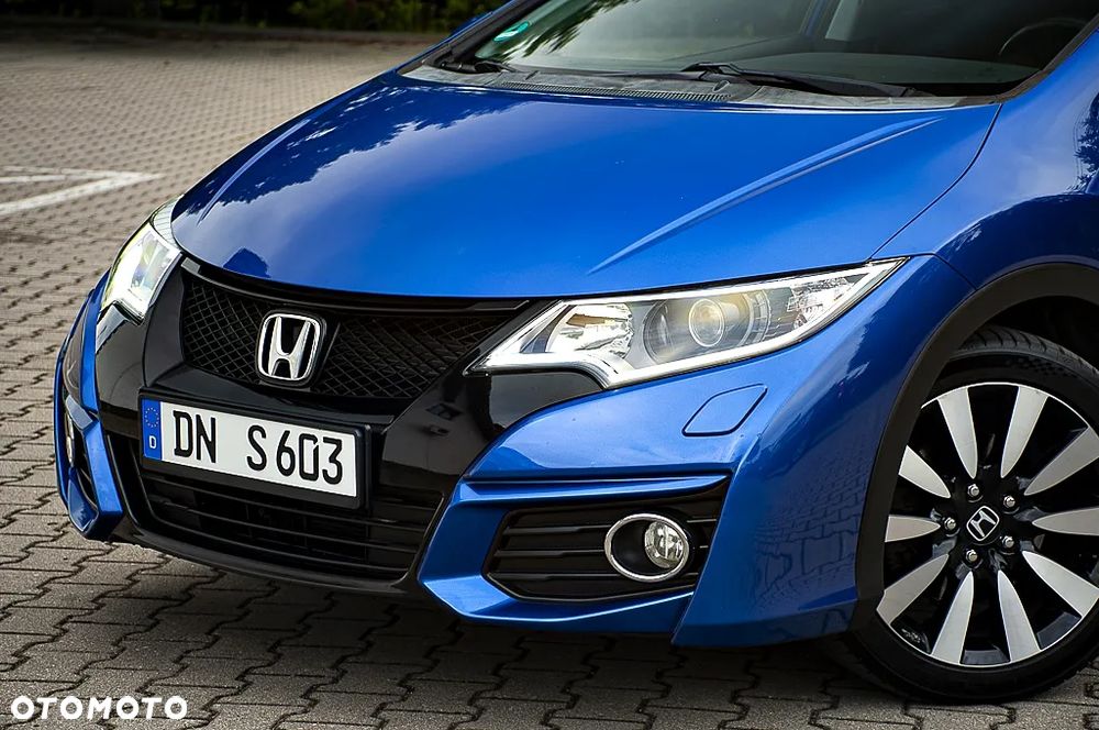 Honda Civic 1.8 i-VTEC Lifestyle - 17