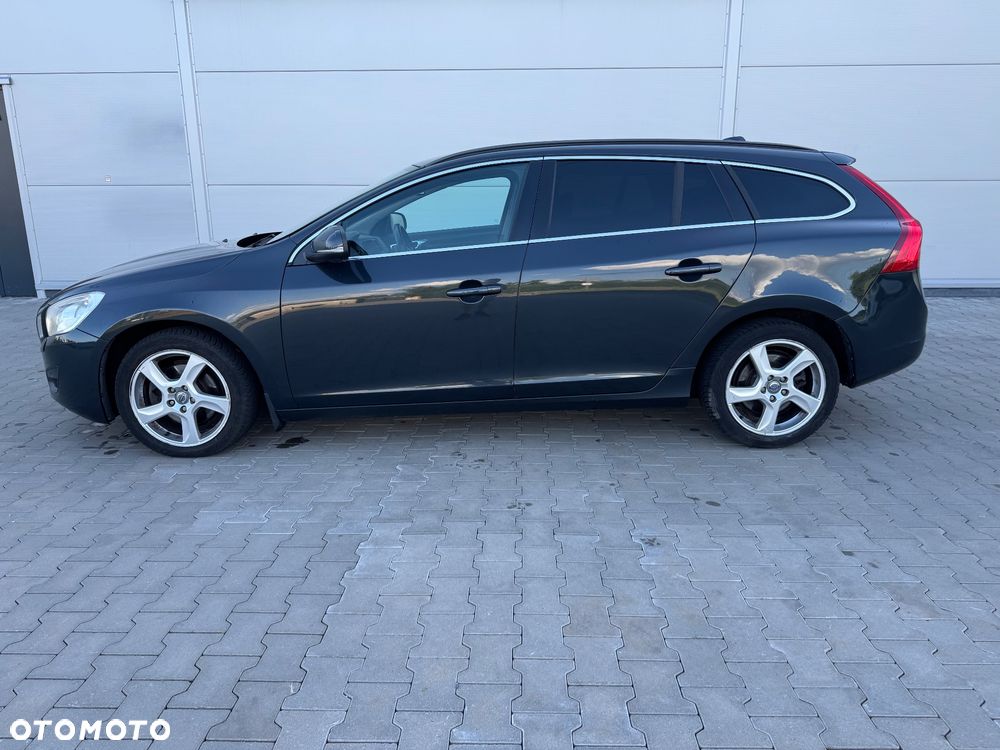 Volvo V60 D3 Momentum - 3