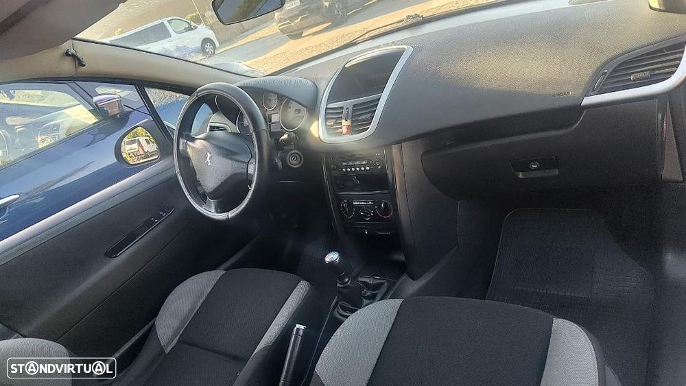 Peugeot 207 1.4 HDi Urban - 6