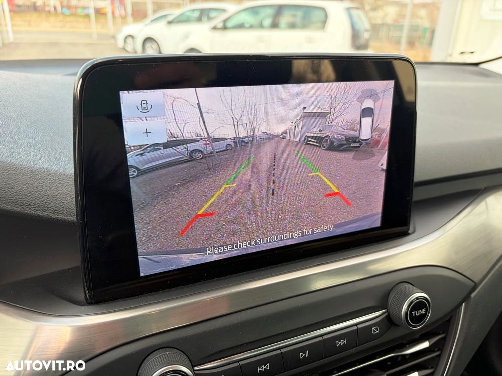 Ford Focus 1.0 EcoBoost Titanium - 26