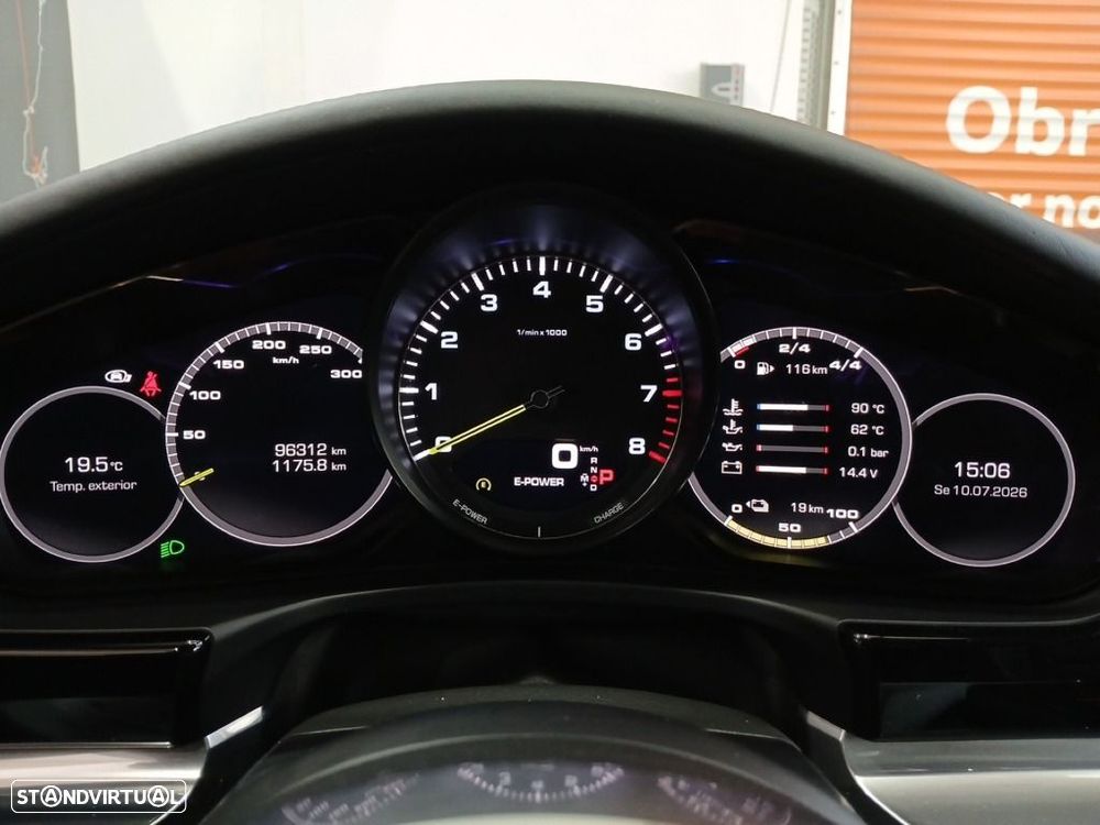 Porsche Panamera Sport Turismo 4 E-Hybrid - 20